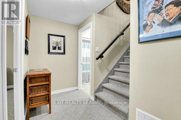 3108 MAURICY CRESCENT - 24