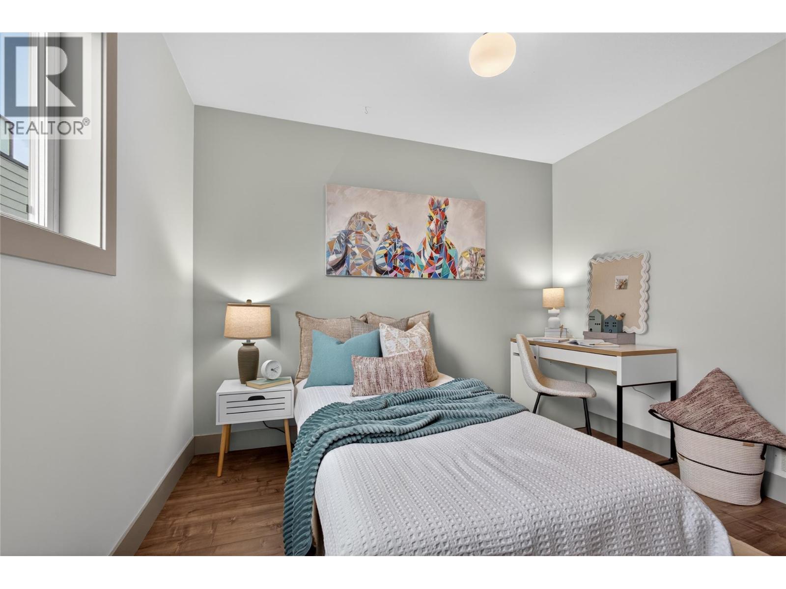 955 Coronation Avenue - 14