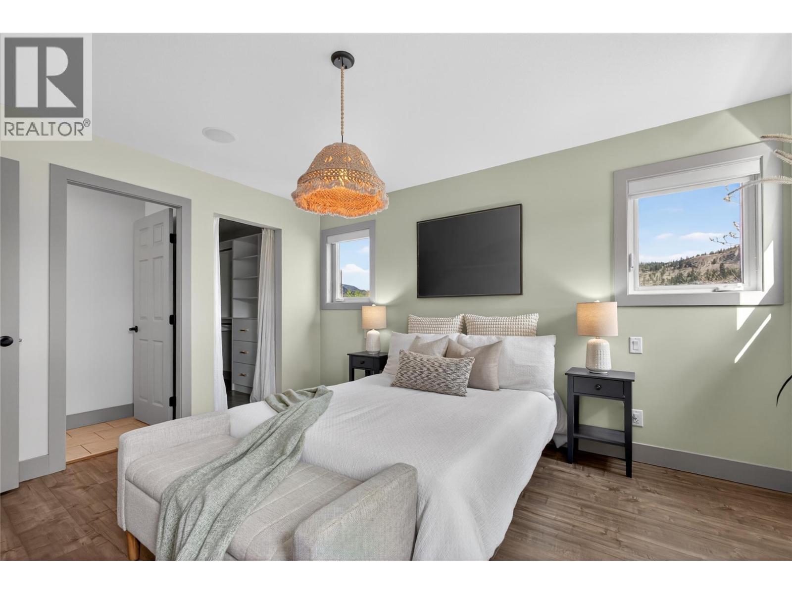 955 Coronation Avenue - 10