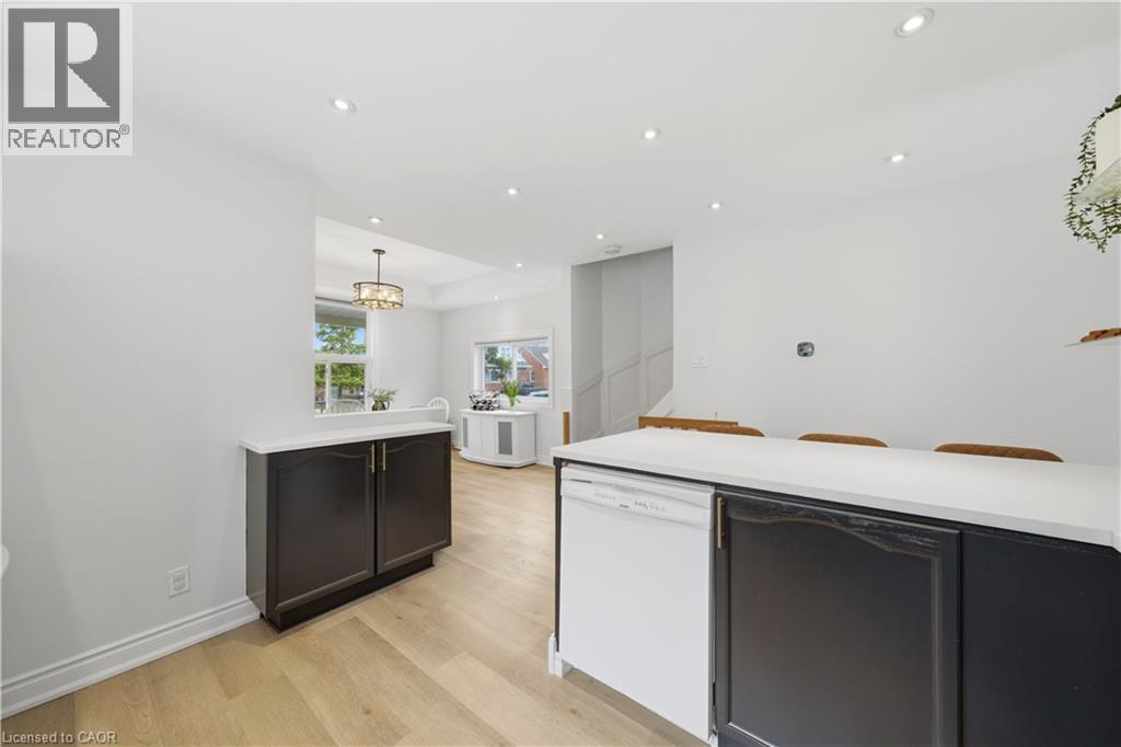 191 BELL Avenue — photo 10
