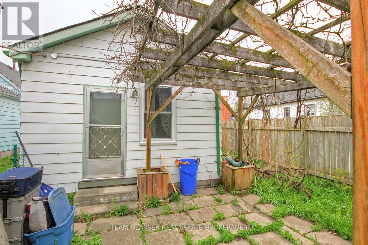 555 GREY STREET - 25