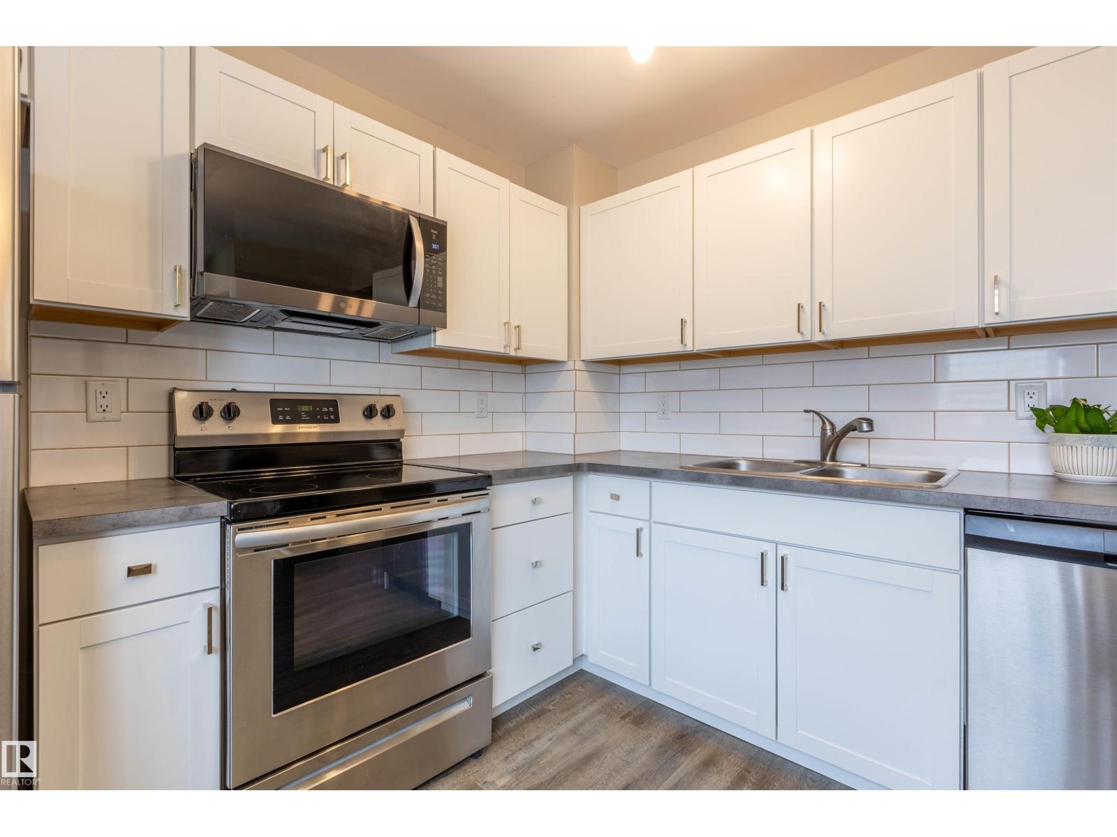 15 Walden PA, St. Albert