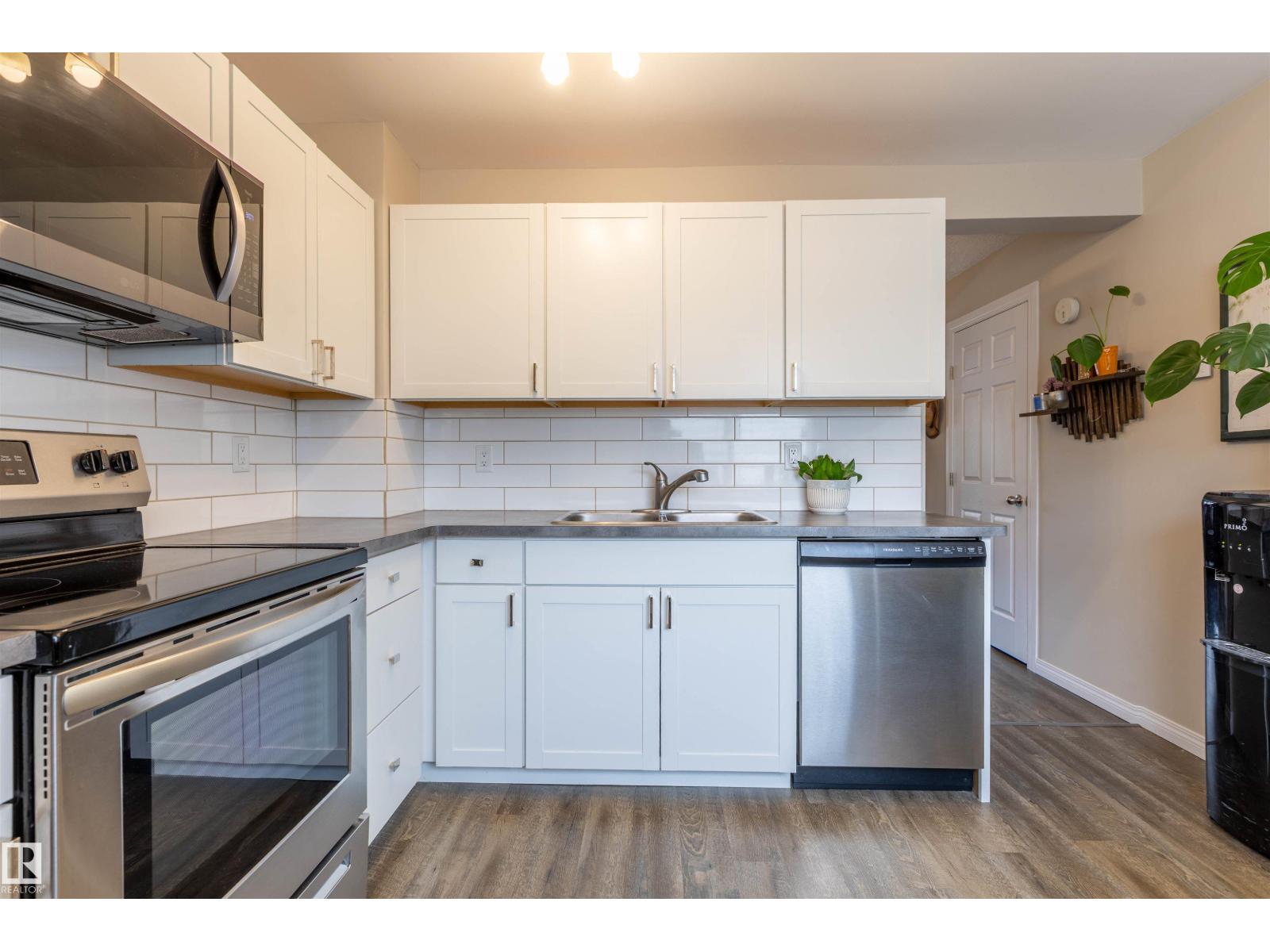 15 Walden PA, St. Albert