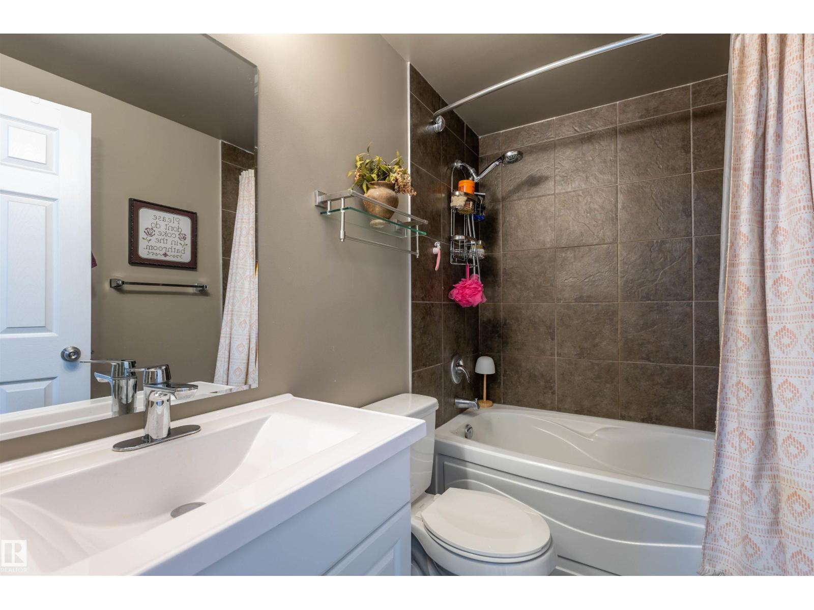 15 Walden PA, St. Albert