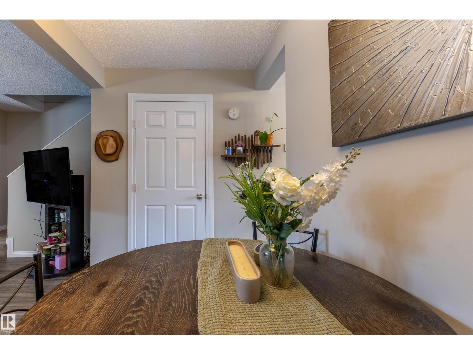 15 Walden PA, St. Albert