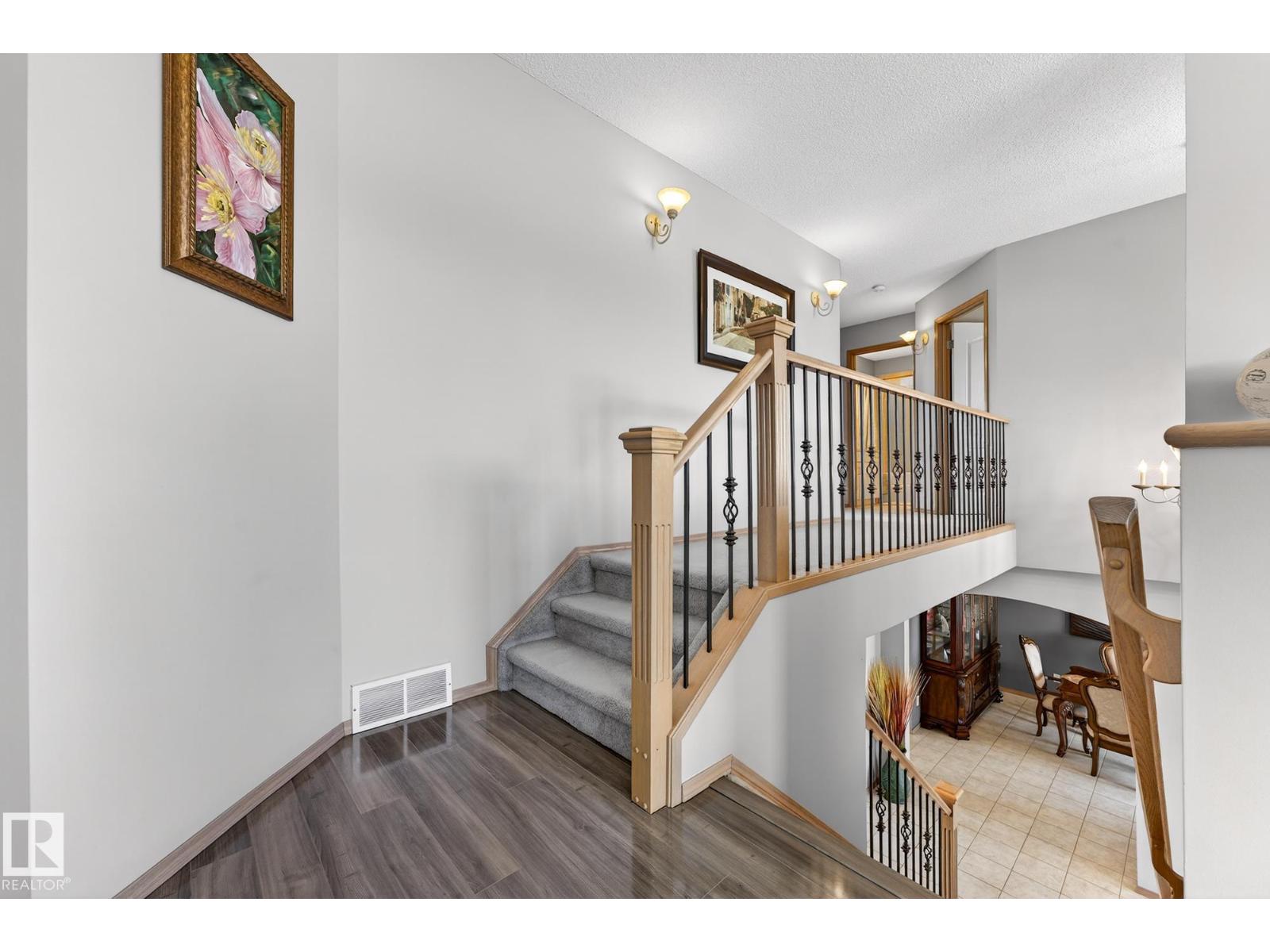 1354 118A ST NW, Edmonton