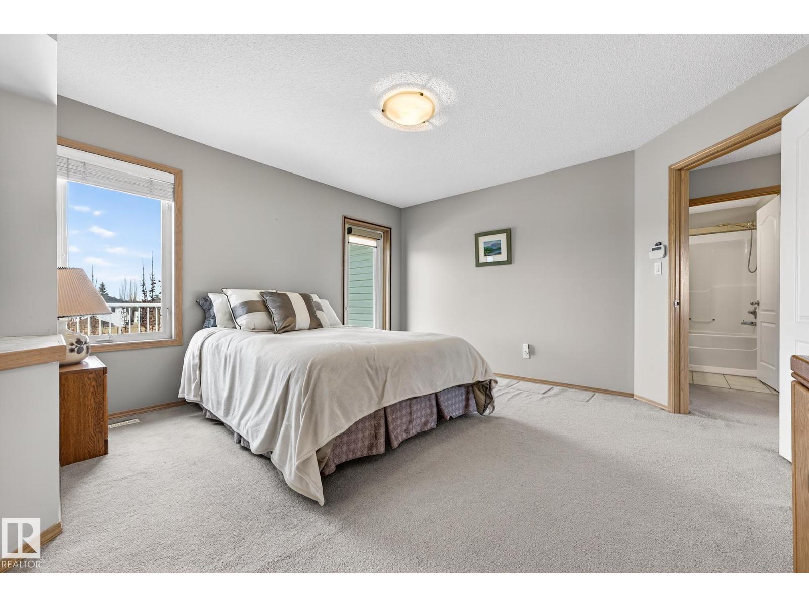 1354 118A ST NW, Edmonton