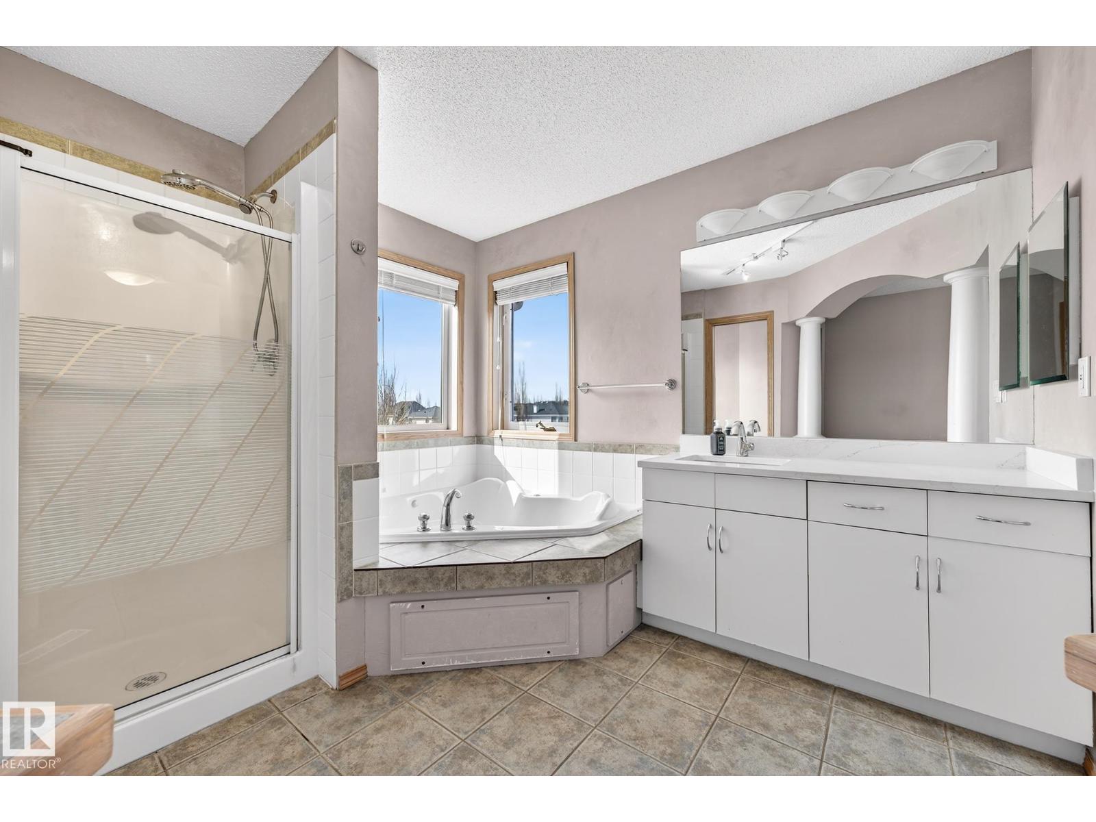 1354 118A ST NW, Edmonton