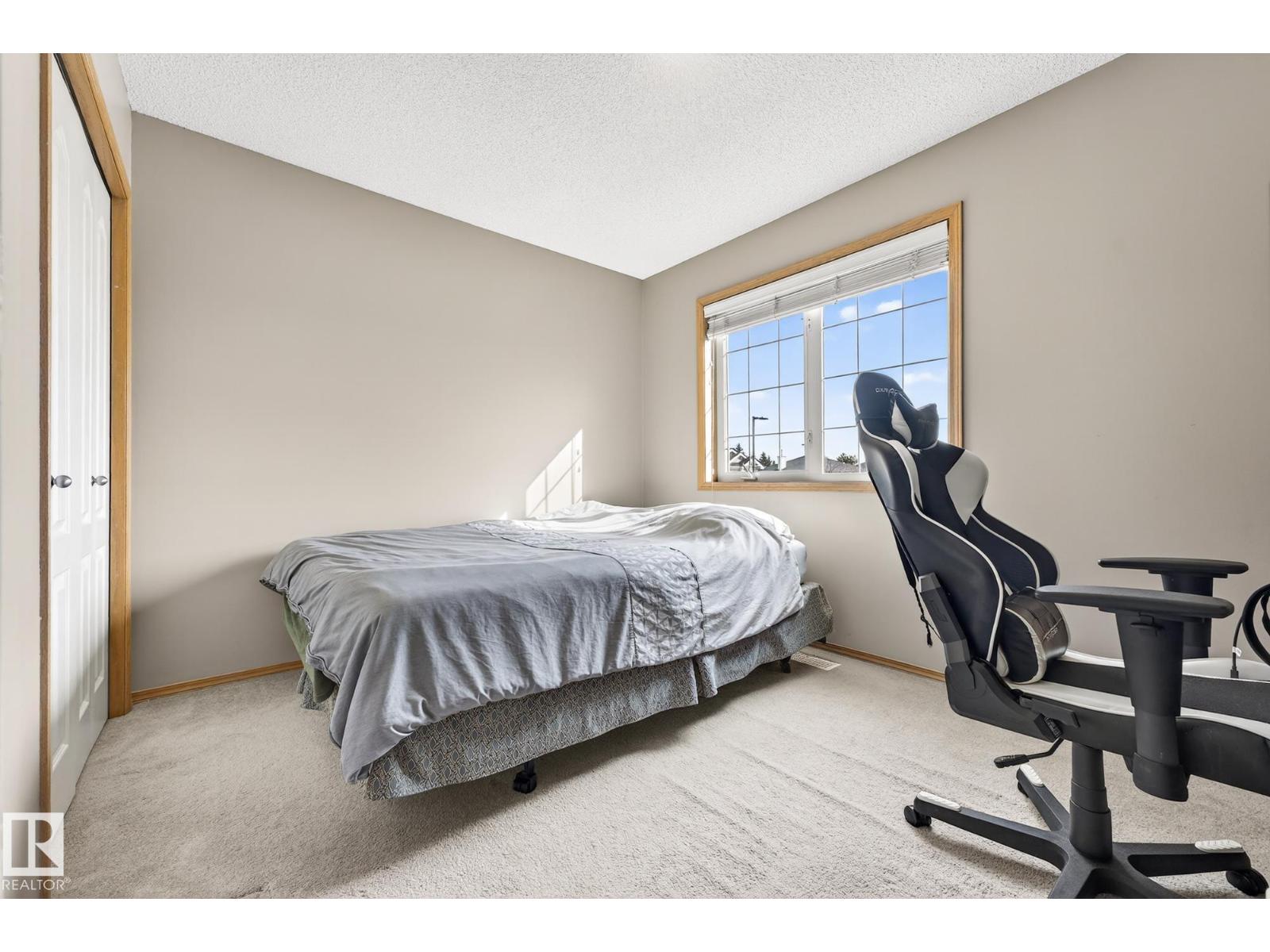 1354 118A ST NW, Edmonton