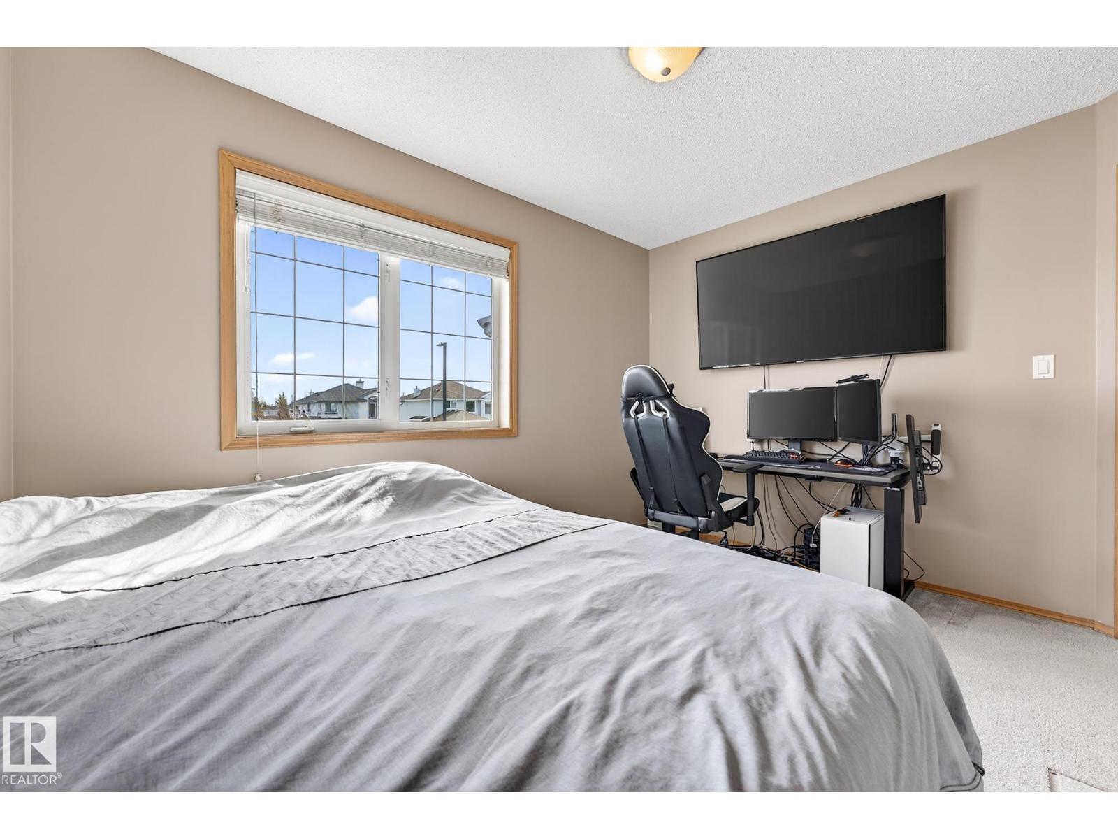 1354 118A ST NW, Edmonton