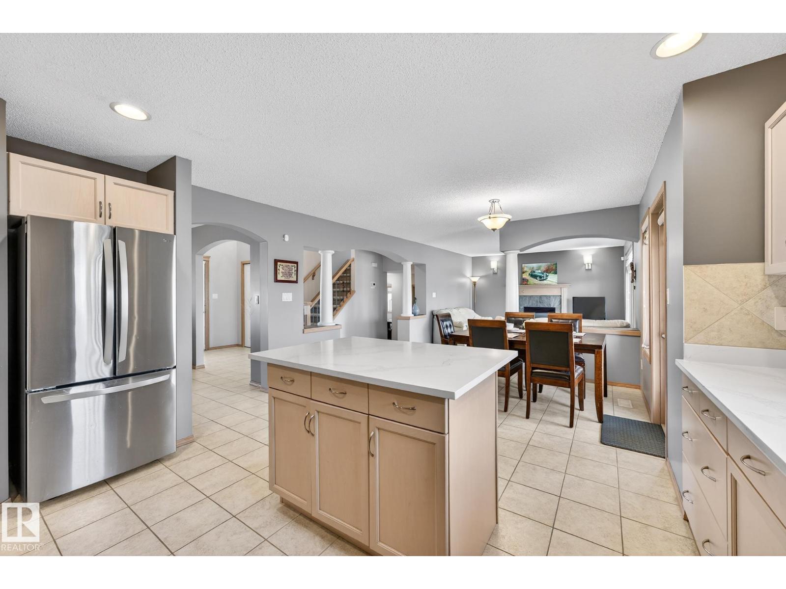 1354 118A ST NW, Edmonton