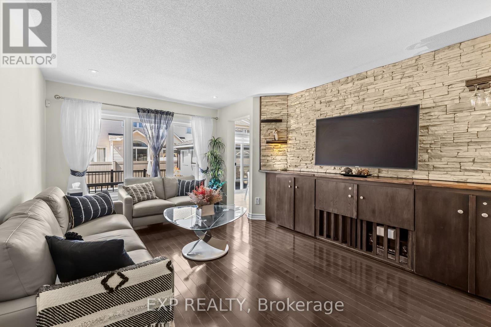 500 LANGELIER AVENUE - 10