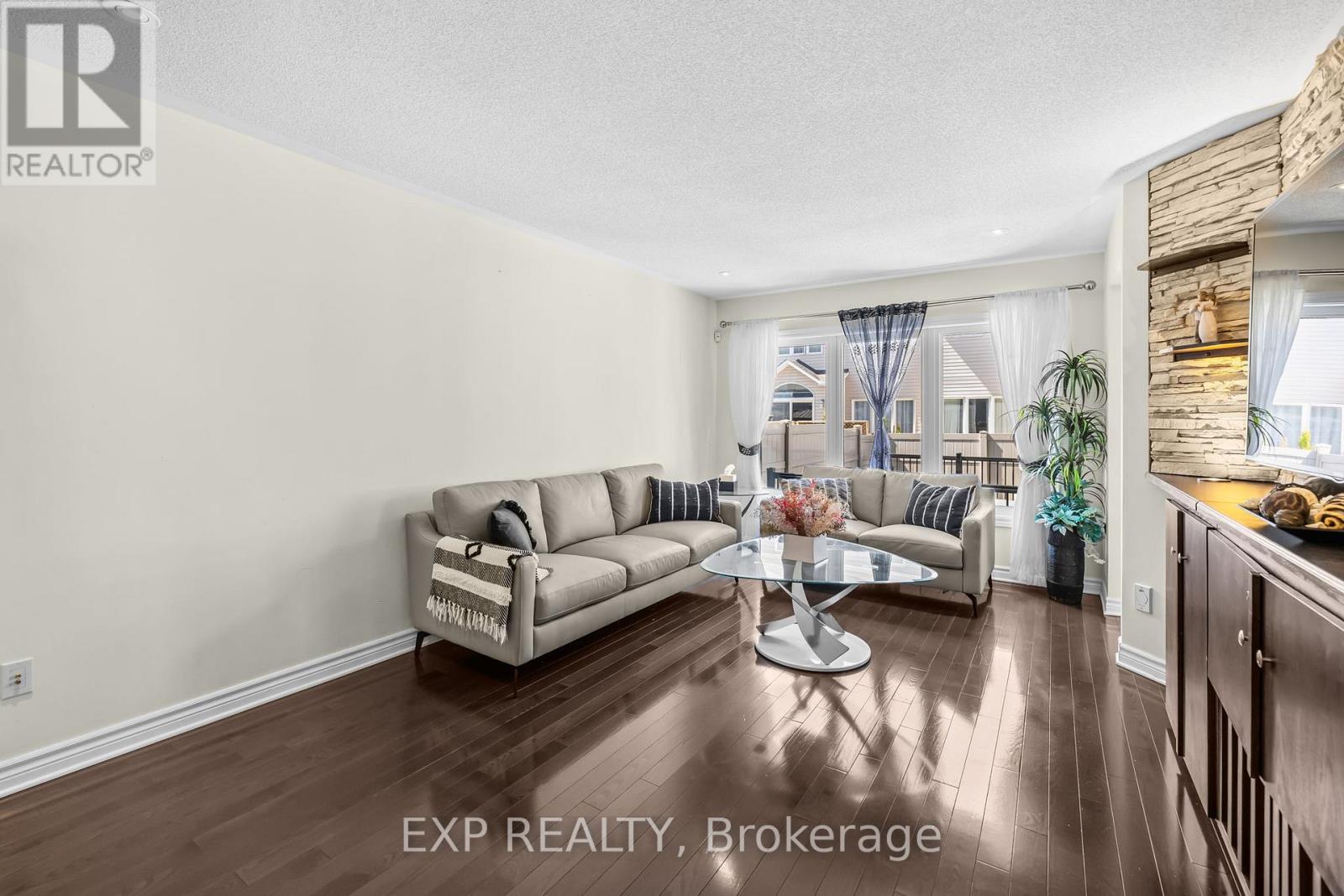 500 LANGELIER AVENUE - 9