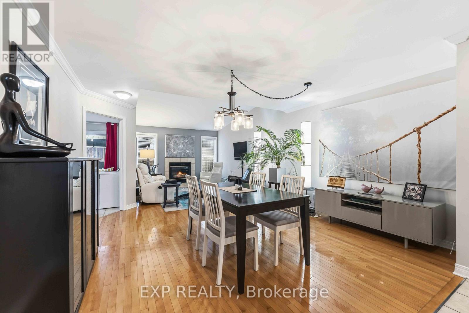 2 Bed, 2 Bath House for Sale in Ottawa – 5655 MAHOGANY HARBOUR LANE, Ottawa – MLS# X13048100 - Image 8