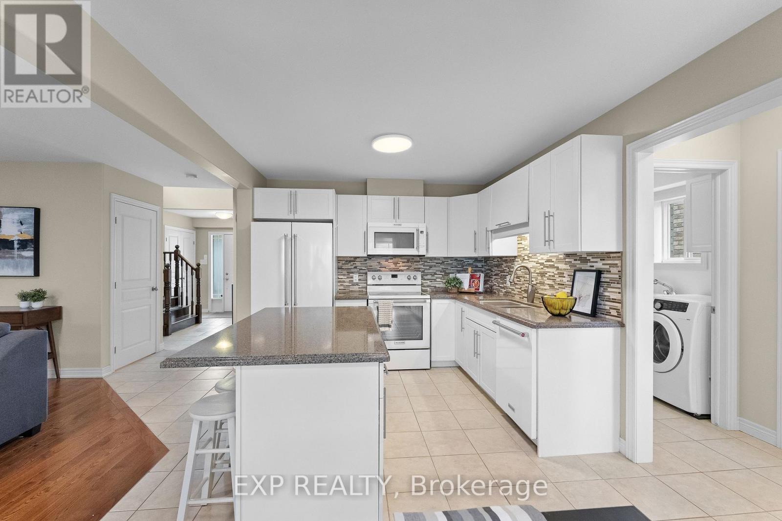 4875 JOHN STREET - 16