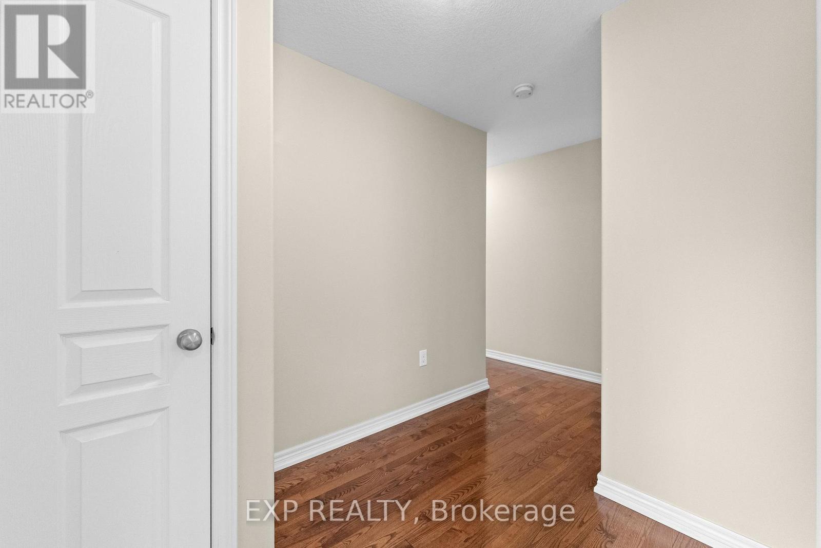 4875 JOHN STREET - 27