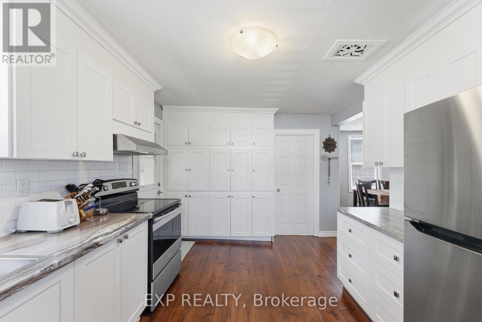 590 SCOTT STREET - 12