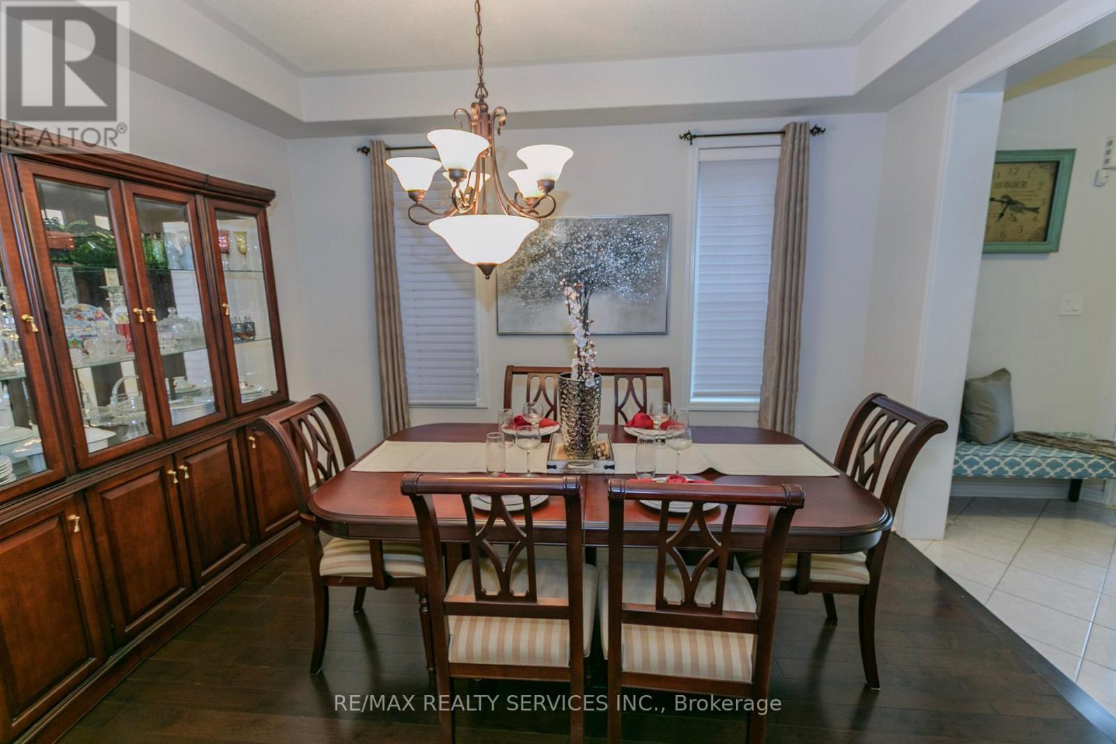 50 GIBBS ROAD - photo 3