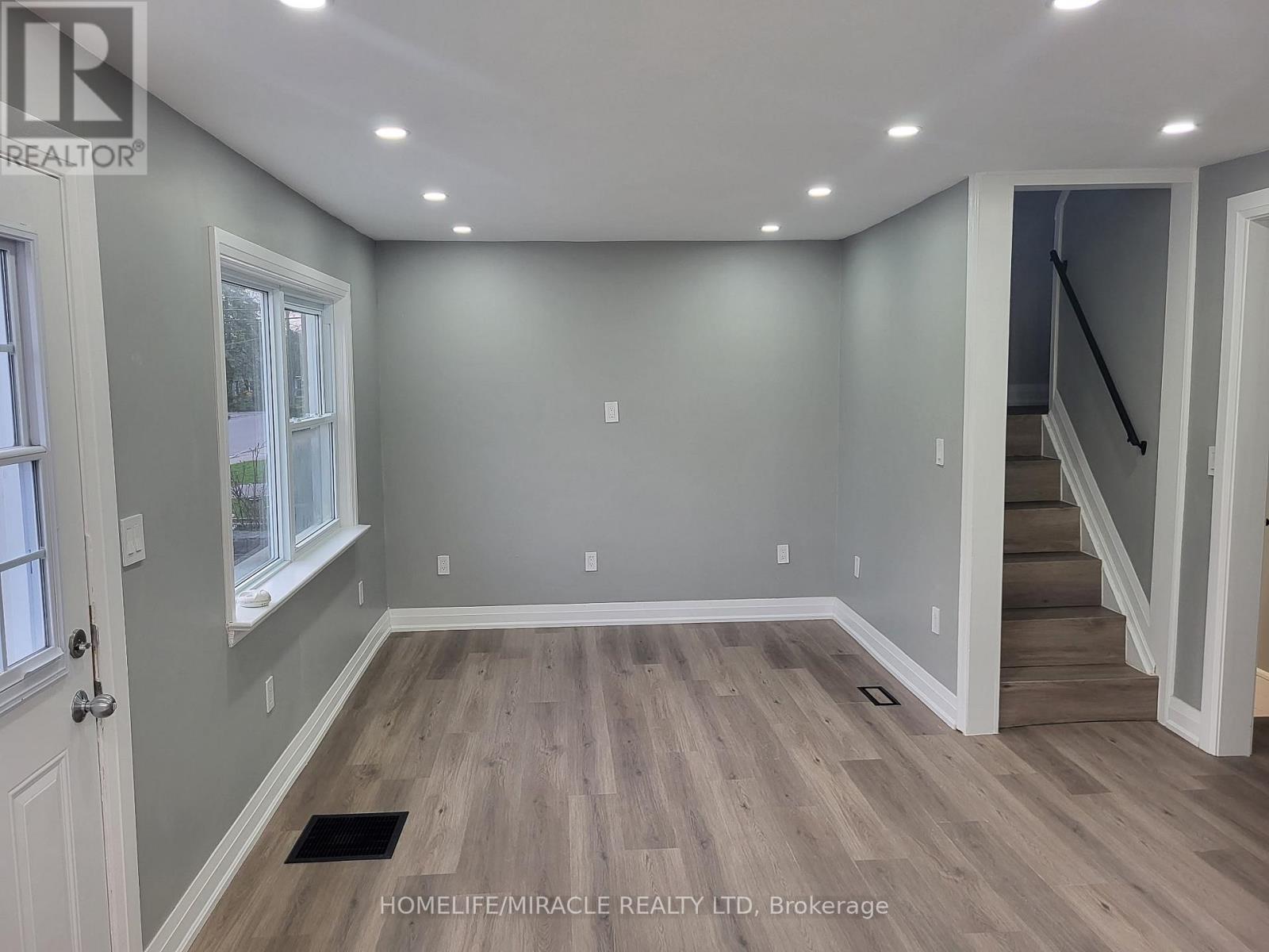 254 MARGARET STREET - 2