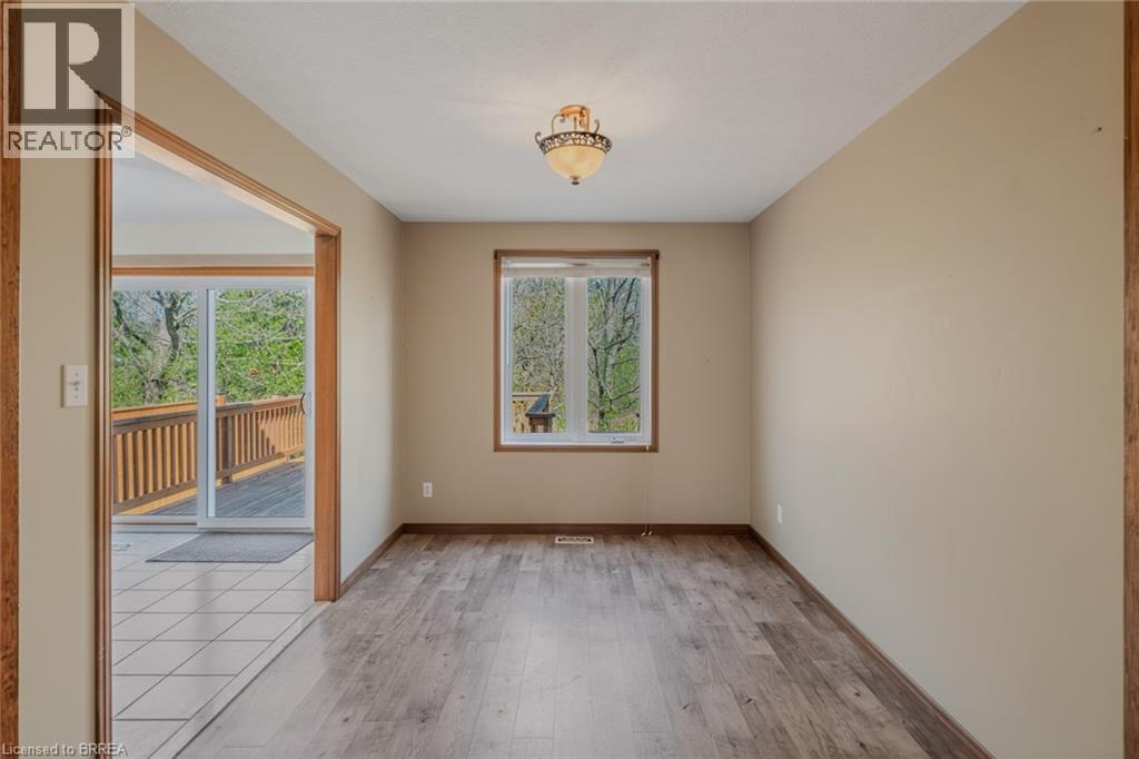 44 DONEGAL Drive - 16