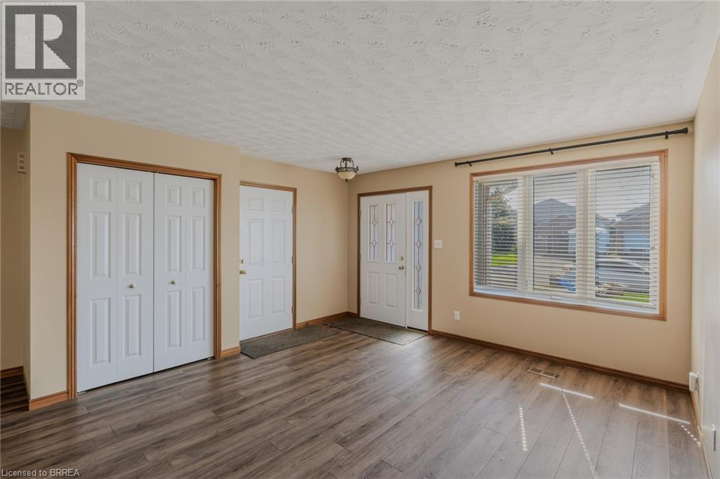 44 DONEGAL Drive - 5