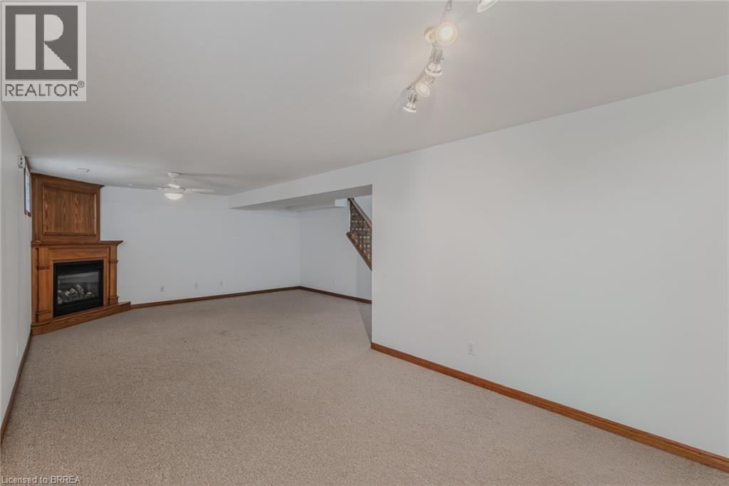 44 DONEGAL Drive - 28