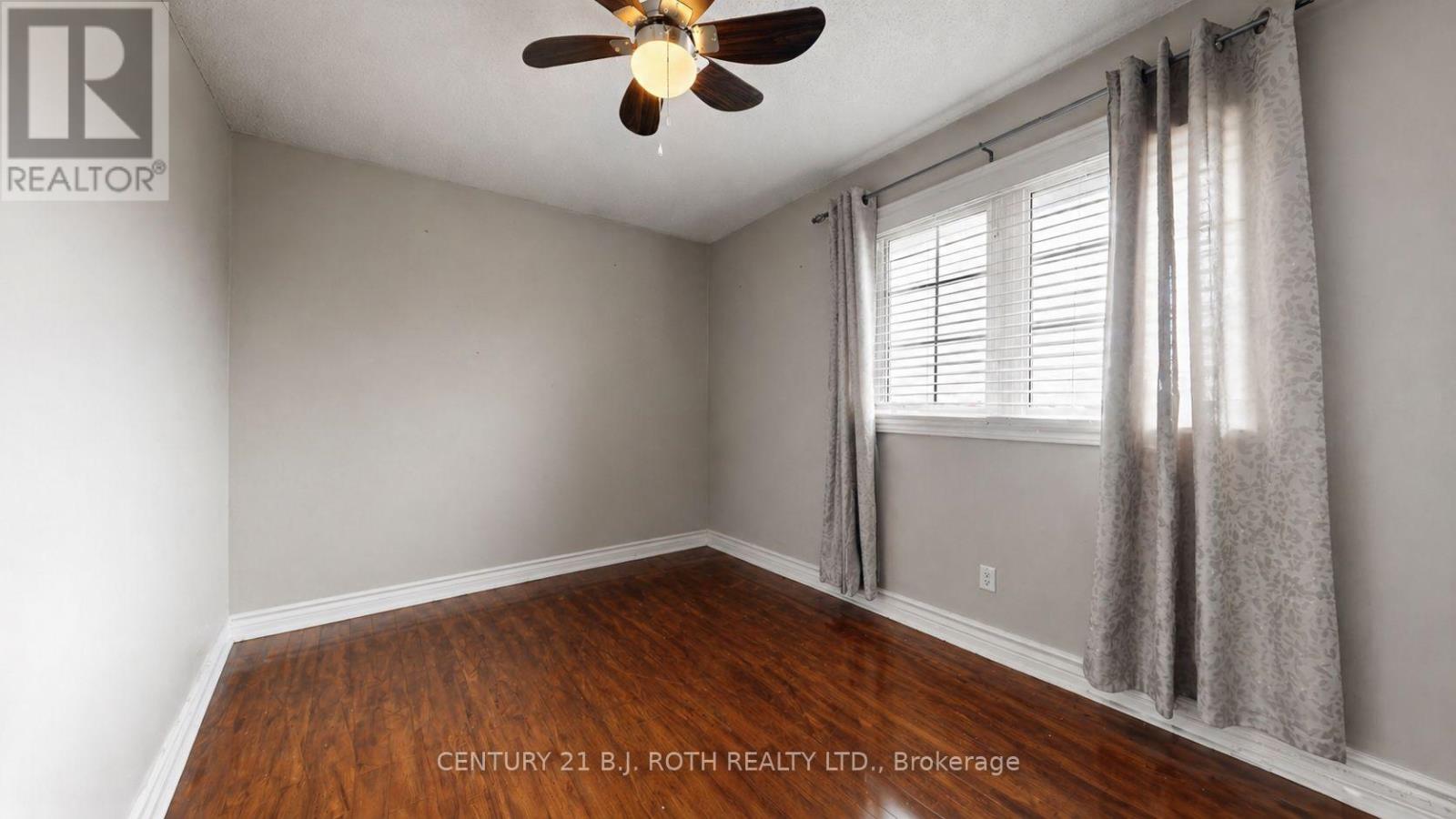 14 ROUND LEAF COURT - 26