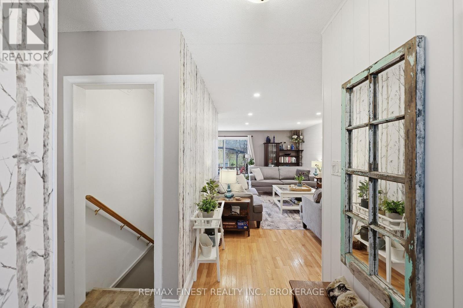 316 GLENGARRY ROAD - 19