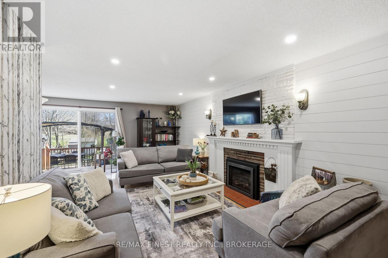 316 GLENGARRY ROAD - 20