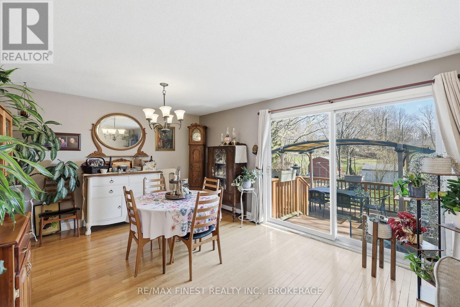 316 GLENGARRY ROAD — photo 24