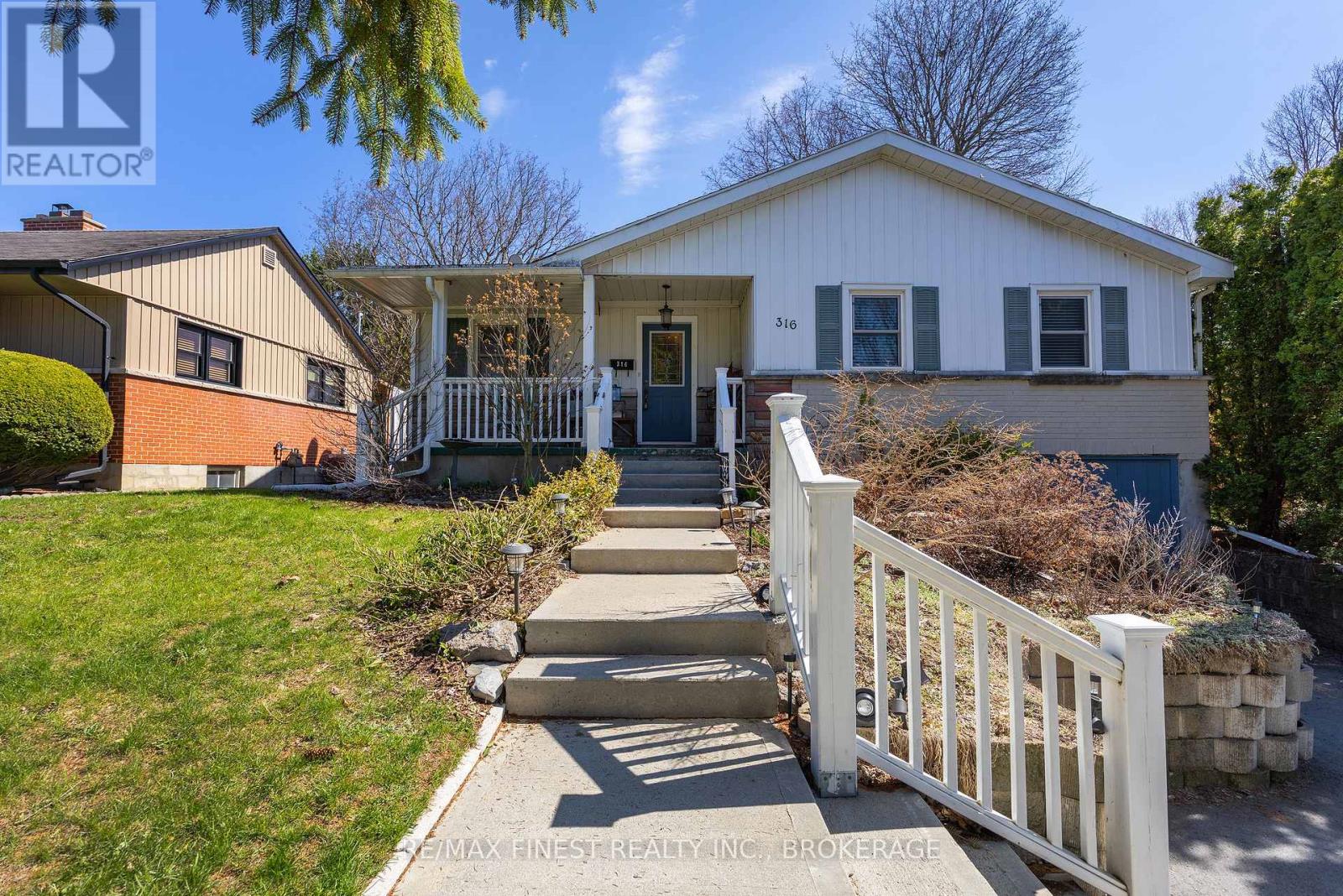 316 GLENGARRY ROAD - 3