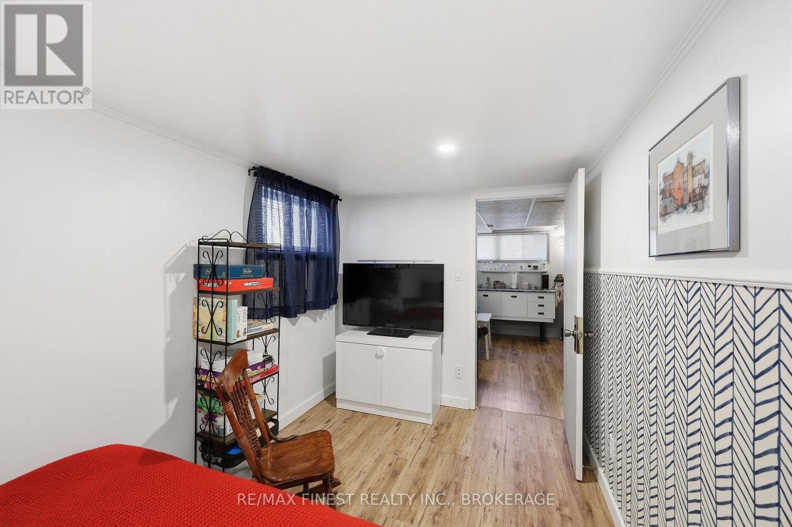 316 GLENGARRY ROAD — photo 46