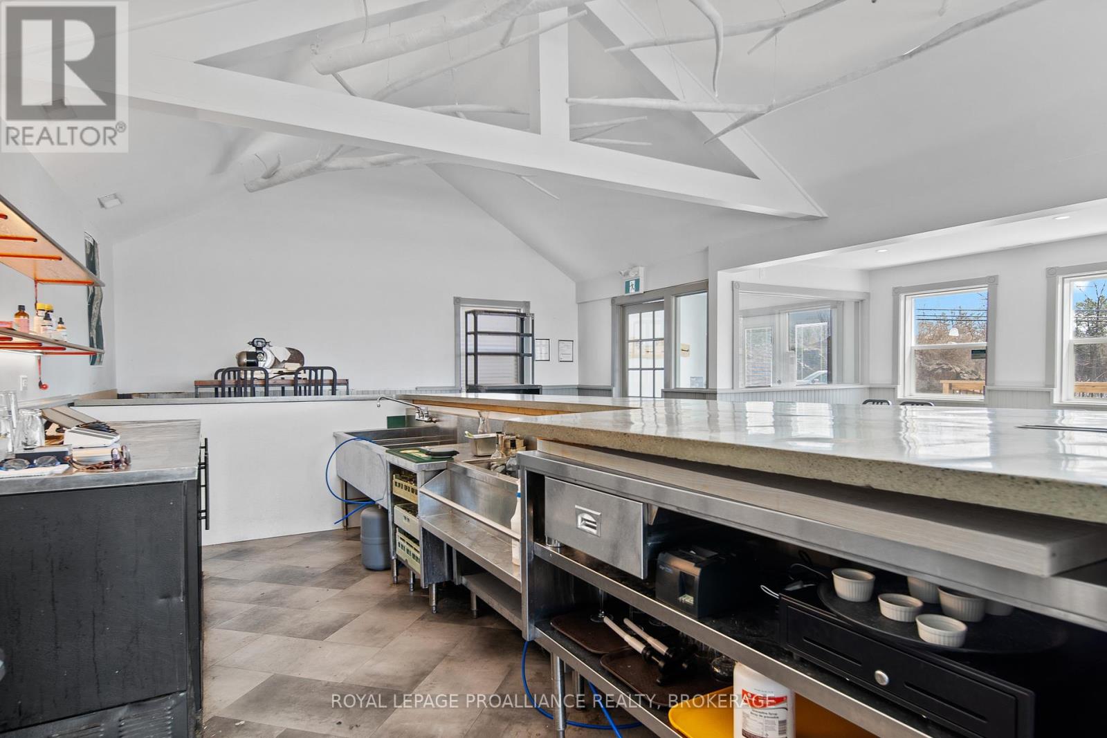 1004 MEDICAL CENTRE ROAD — photo 11