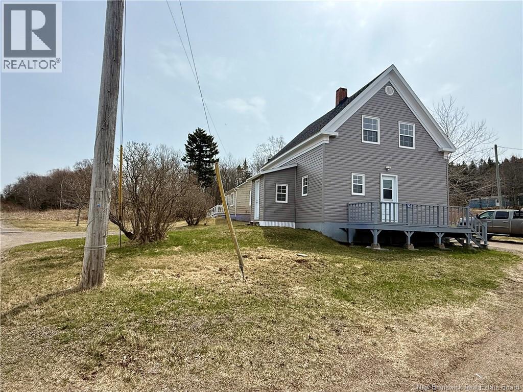 93 Willow Court — photo 2