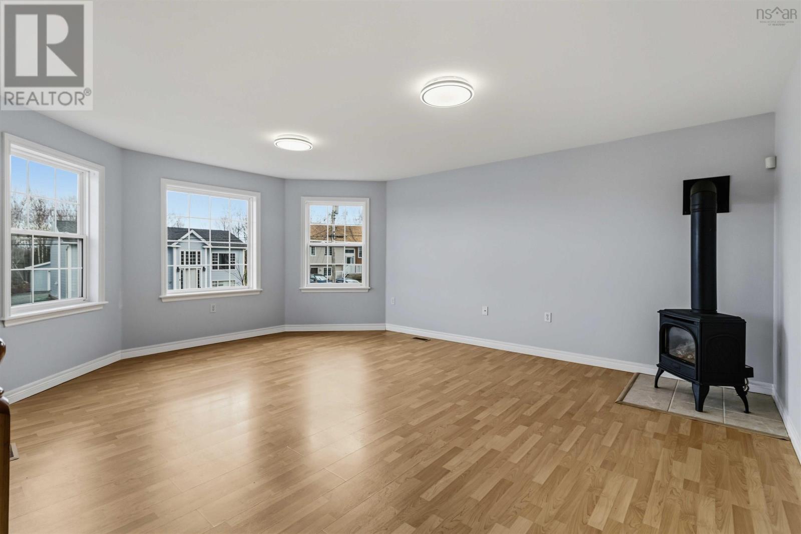 Property 6 of 43 of 90 Serocco Crescent