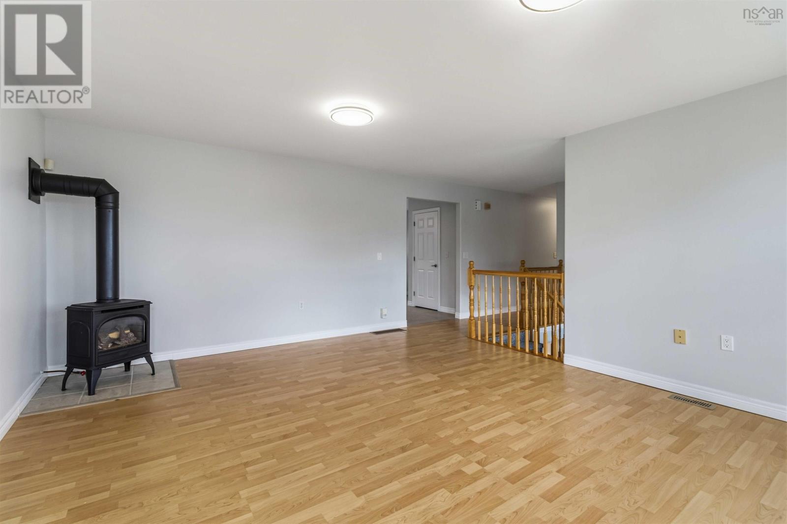 Property 8 of 43 of 90 Serocco Crescent