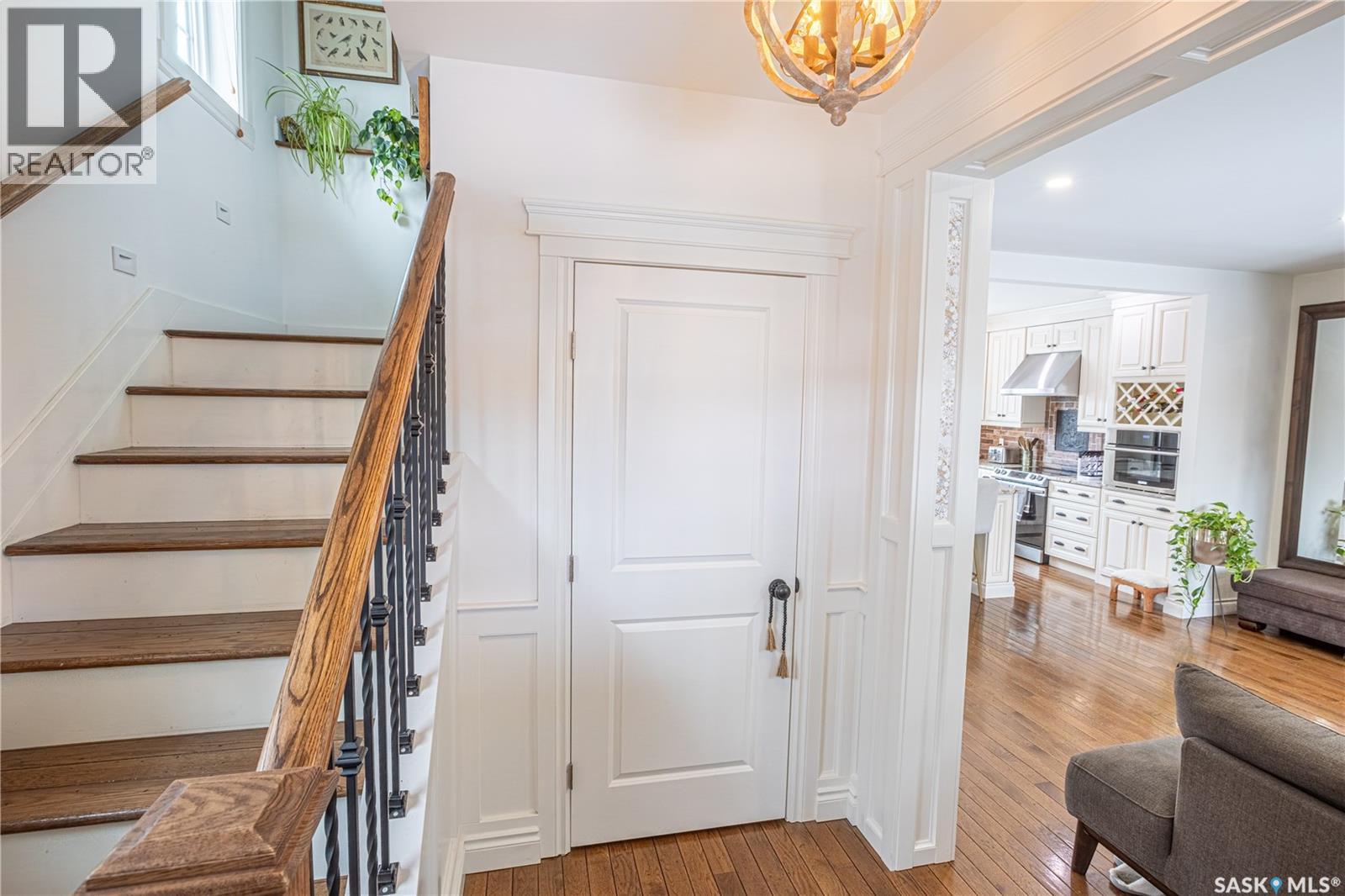832 Algoma AVENUE - Image 3