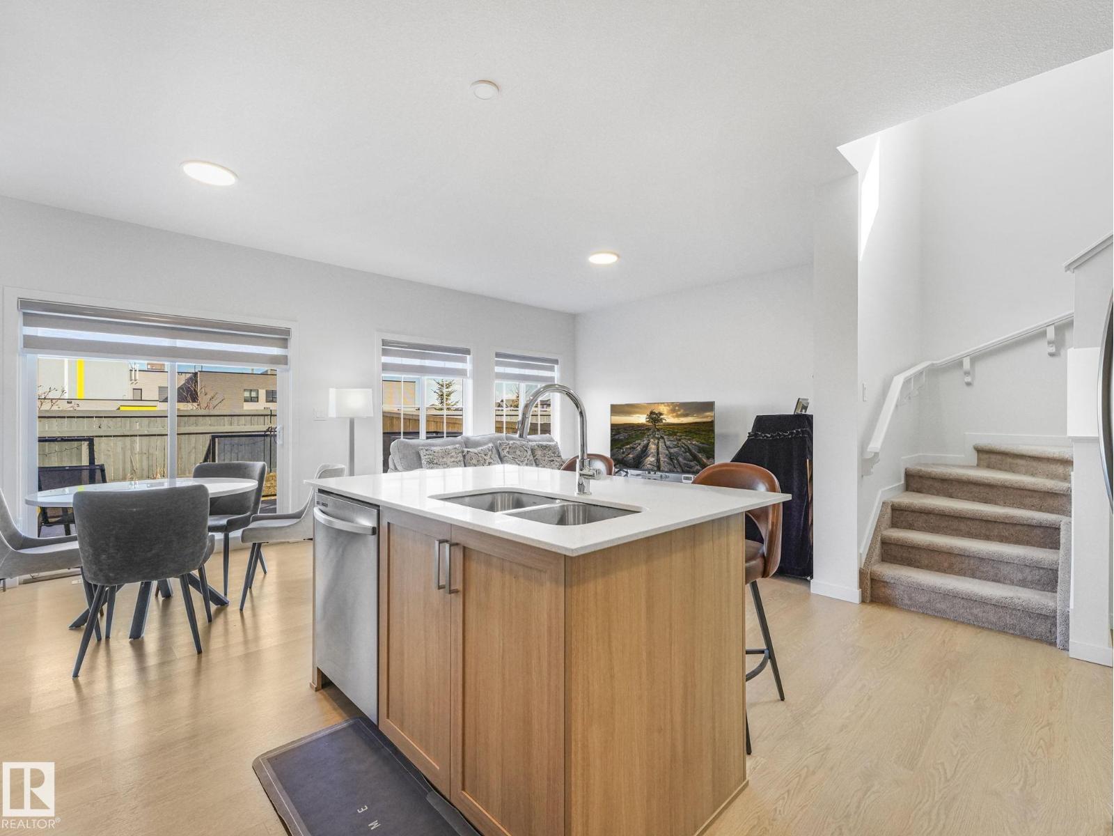 4851 KINNEY RD SW, Edmonton