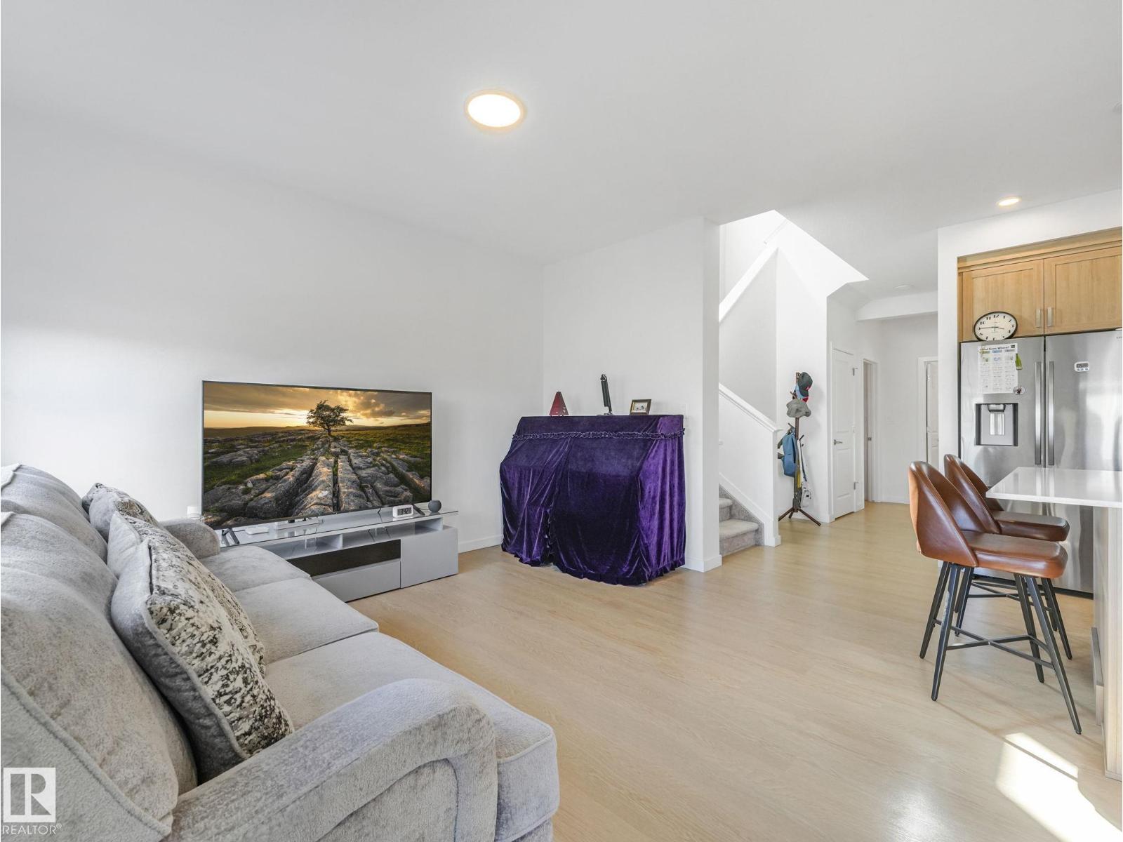 4851 KINNEY RD SW, Edmonton