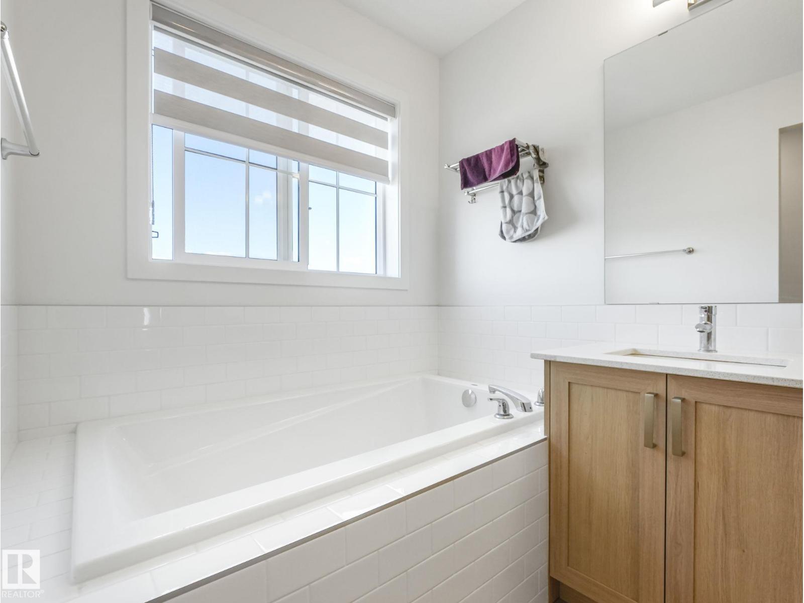 4851 KINNEY RD SW, Edmonton