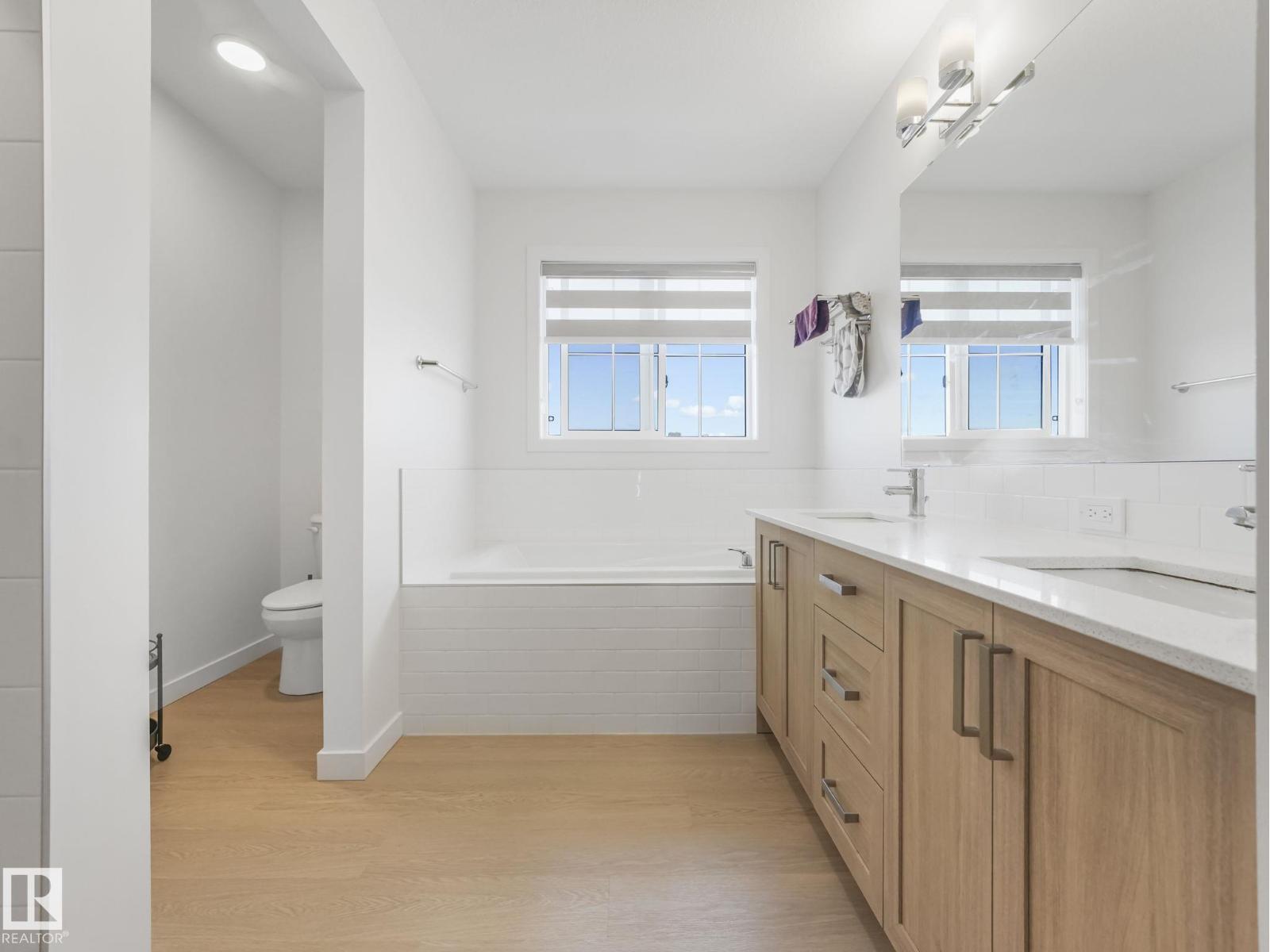 4851 KINNEY RD SW, Edmonton