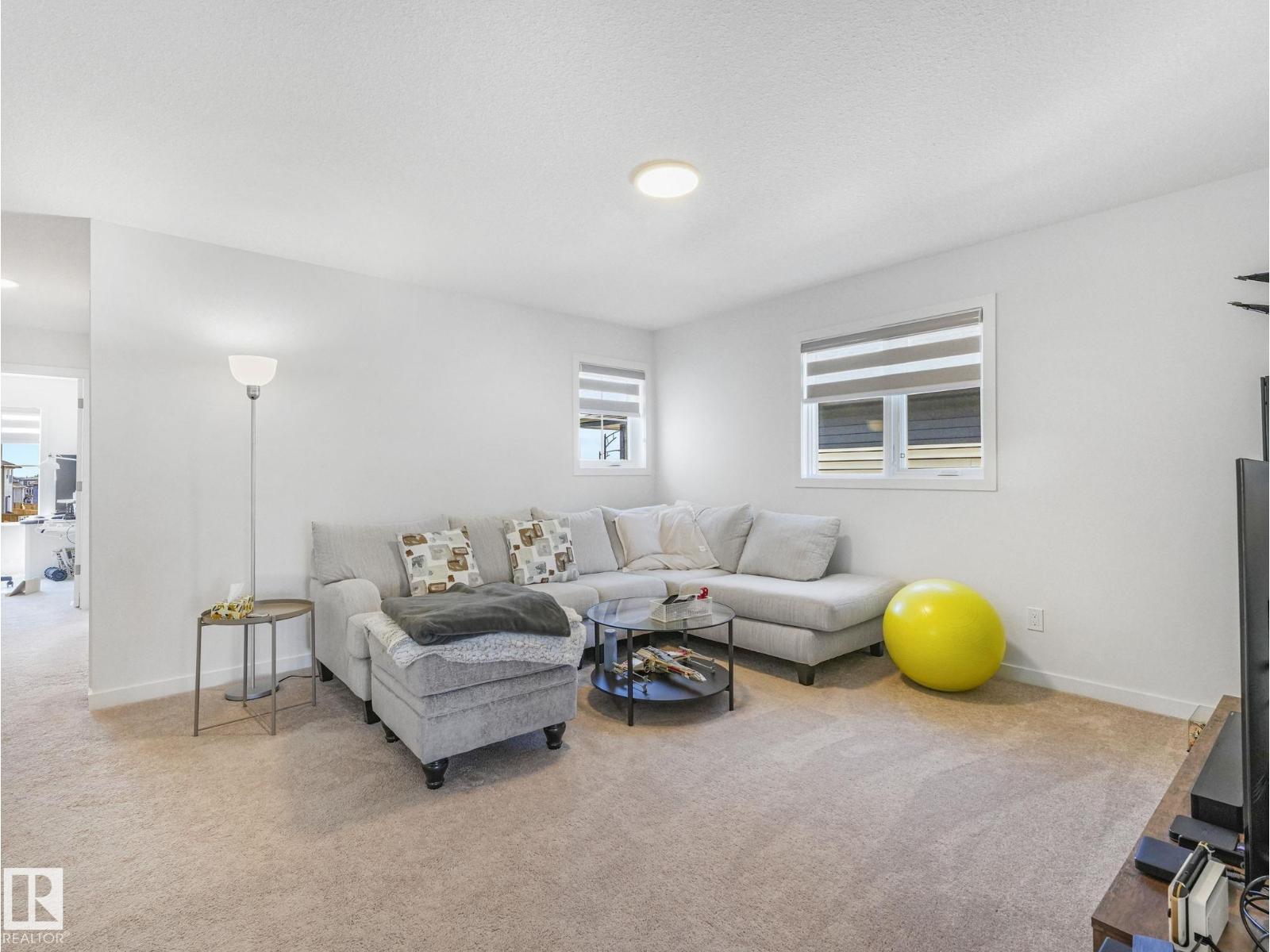 4851 KINNEY RD SW, Edmonton