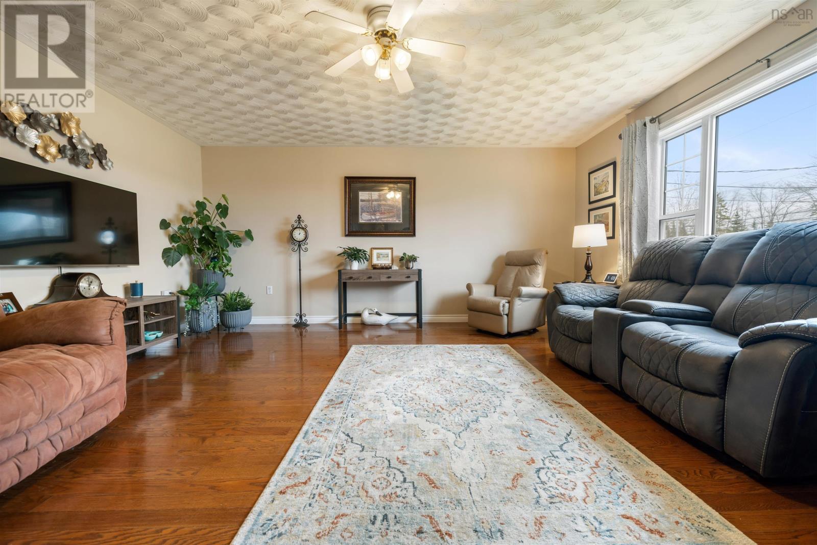 Property 13 of 46 of 156 Teviot Place