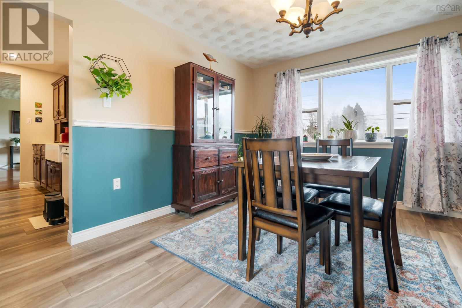 Property 23 of 46 of 156 Teviot Place