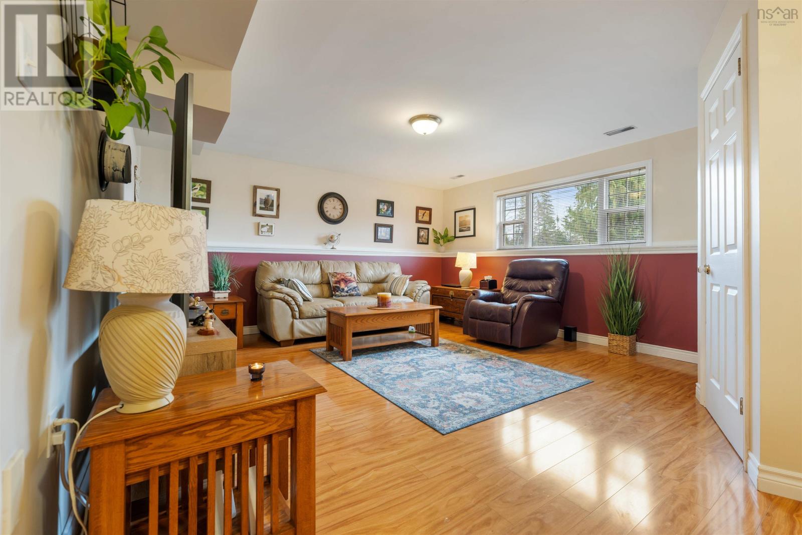 Property 41 of 46 of 156 Teviot Place