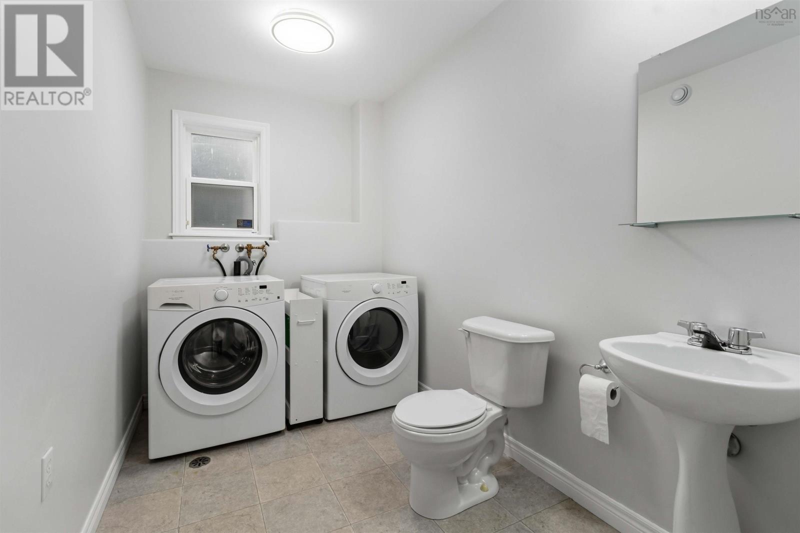 Property 37 of 43 of 90 Serocco Crescent