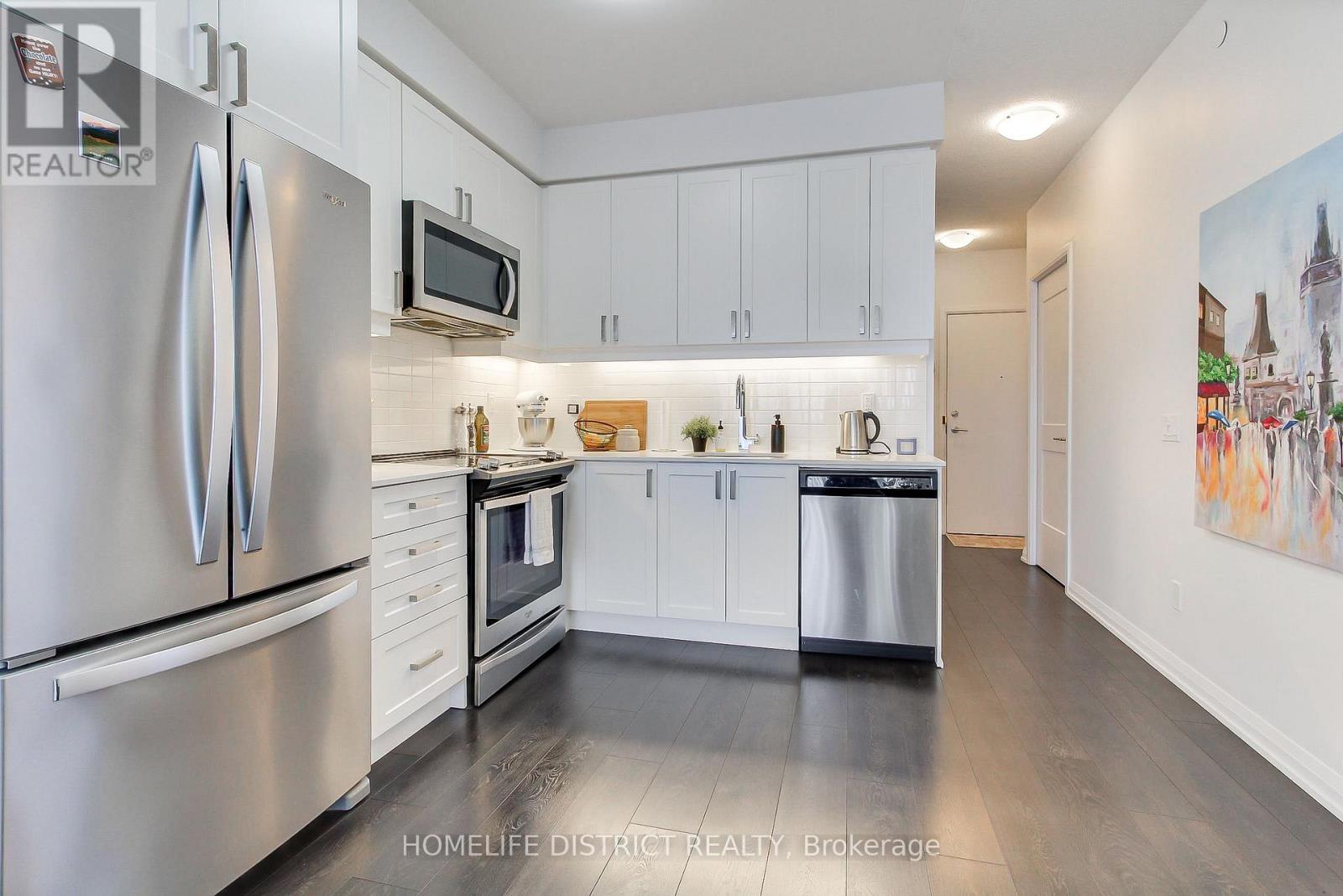 #717 7895 JANE STREET - 10