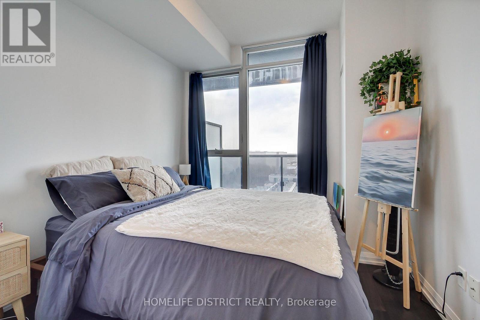 #717 7895 JANE STREET - 17
