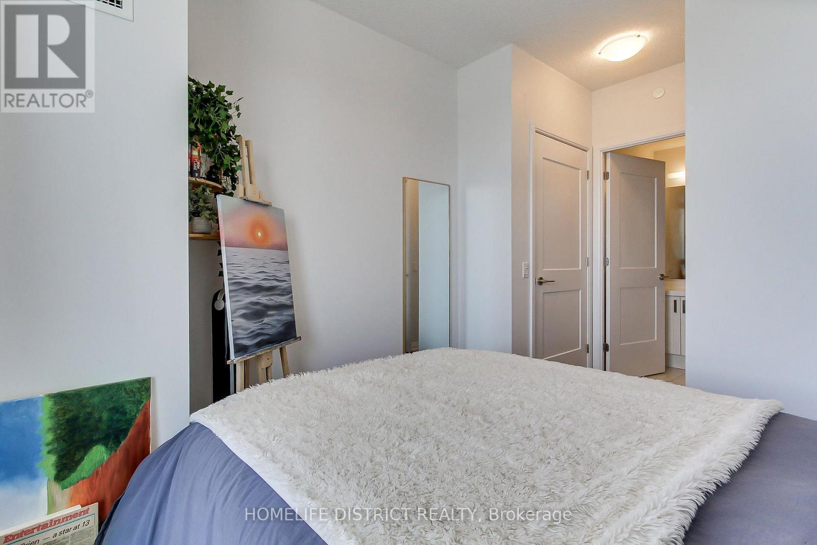 #717 7895 JANE STREET - 19