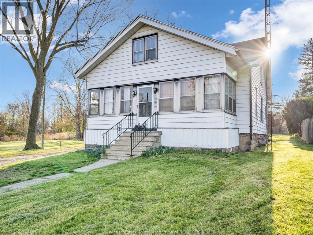 83 Division STREET North, Kingsville, Ontario, N9Y1E3 — Photo 2